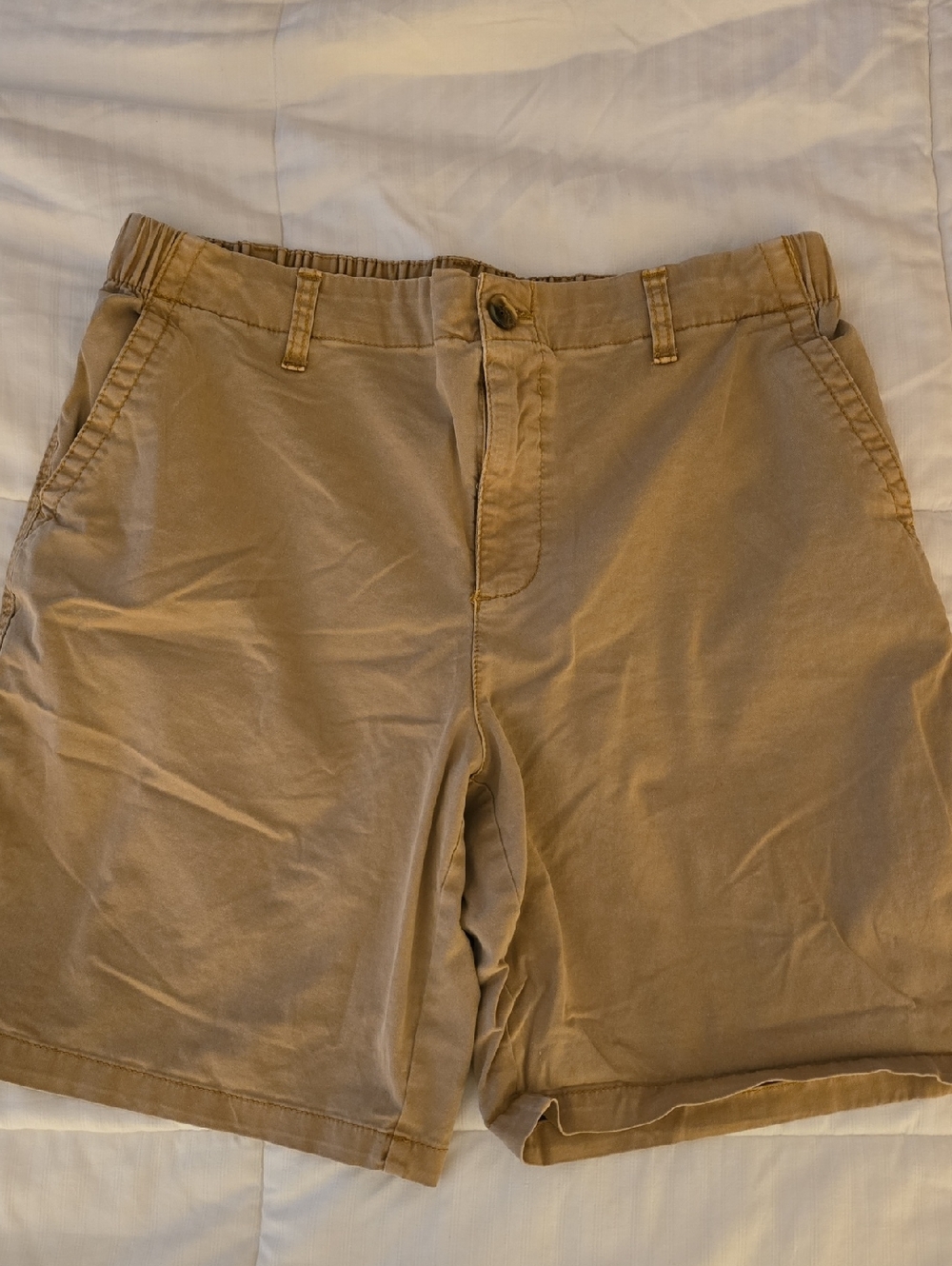 Old Navy High Waisted Tan Chino Shorts 7 inch Seam